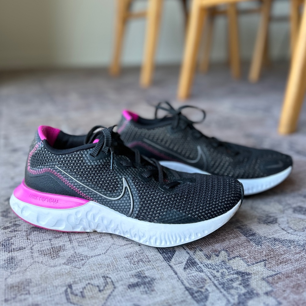 Nike Women's Training Running Shoe Pink/Black Size 7.5